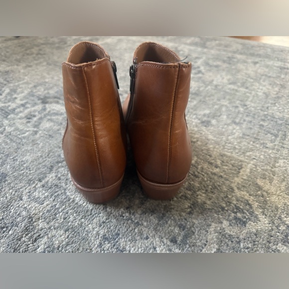 Frye Farrah Inside Zip Size 8 - Picture 5 of 9